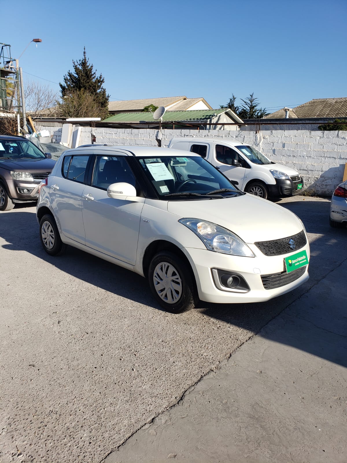 SUZUKI SWIFT