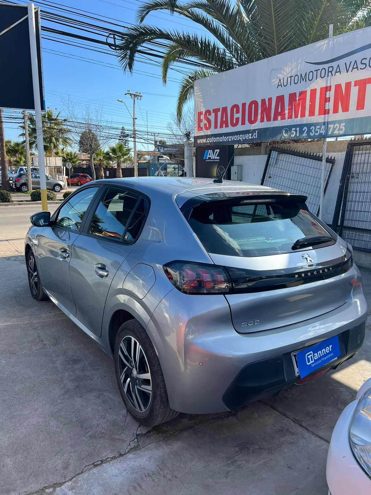 PEUGEOT 208 BLUE HDI 100